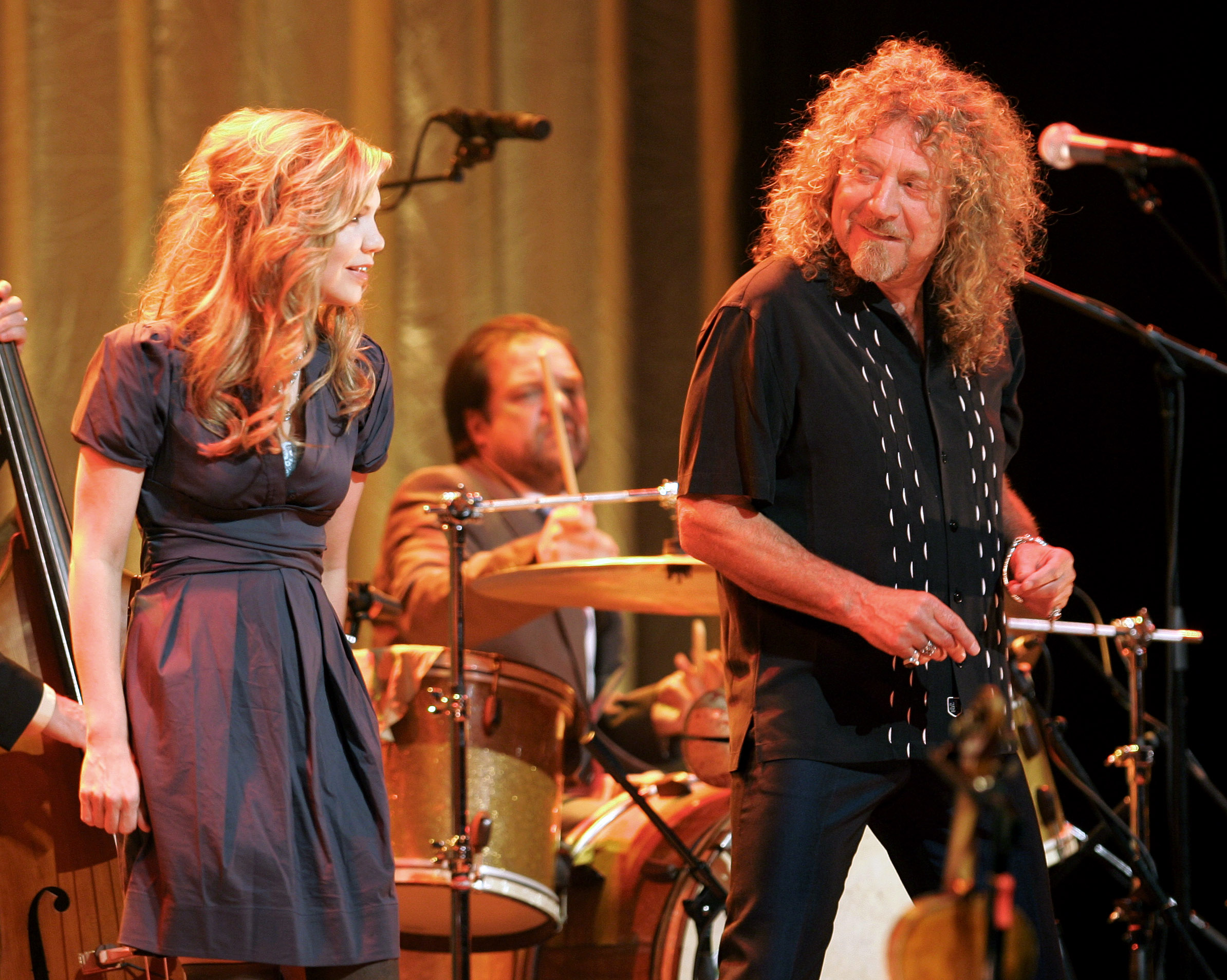 Alison Krauss & Led Zeppelin's Robert Plant New Album and 2022 Tour KQ98
